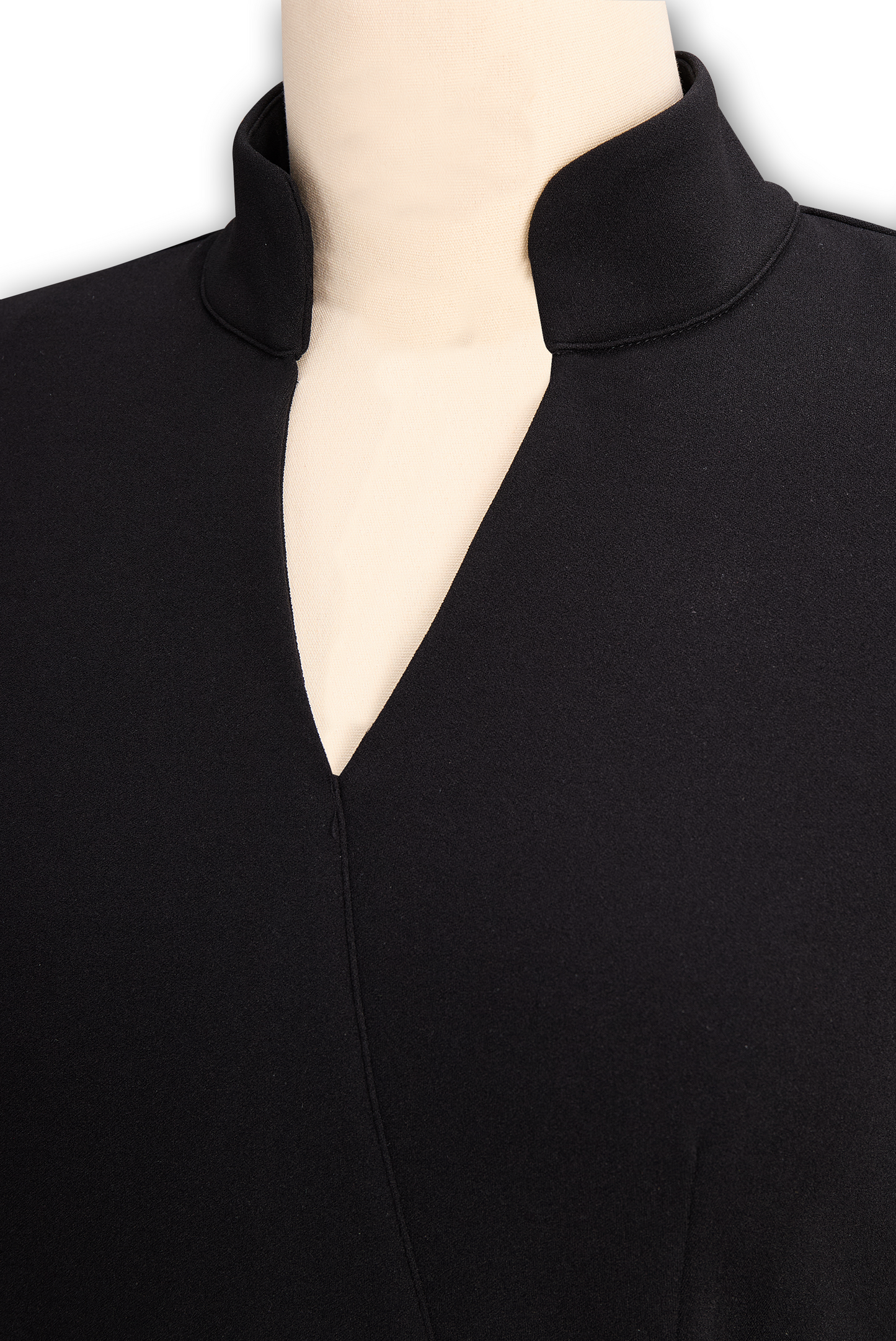 Refined dress with belt