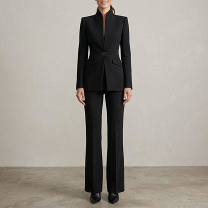 Avela Suit