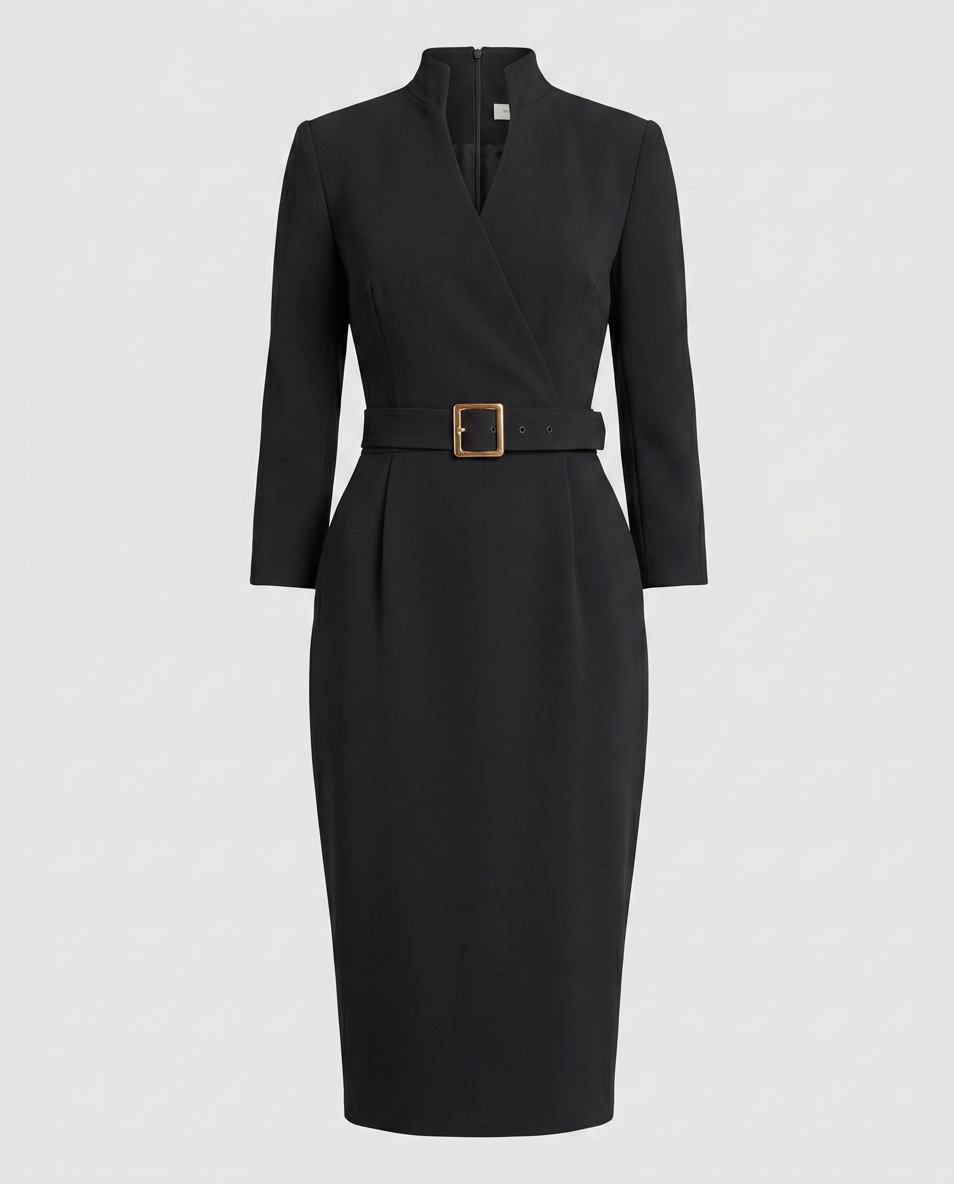 Refined dress with belt